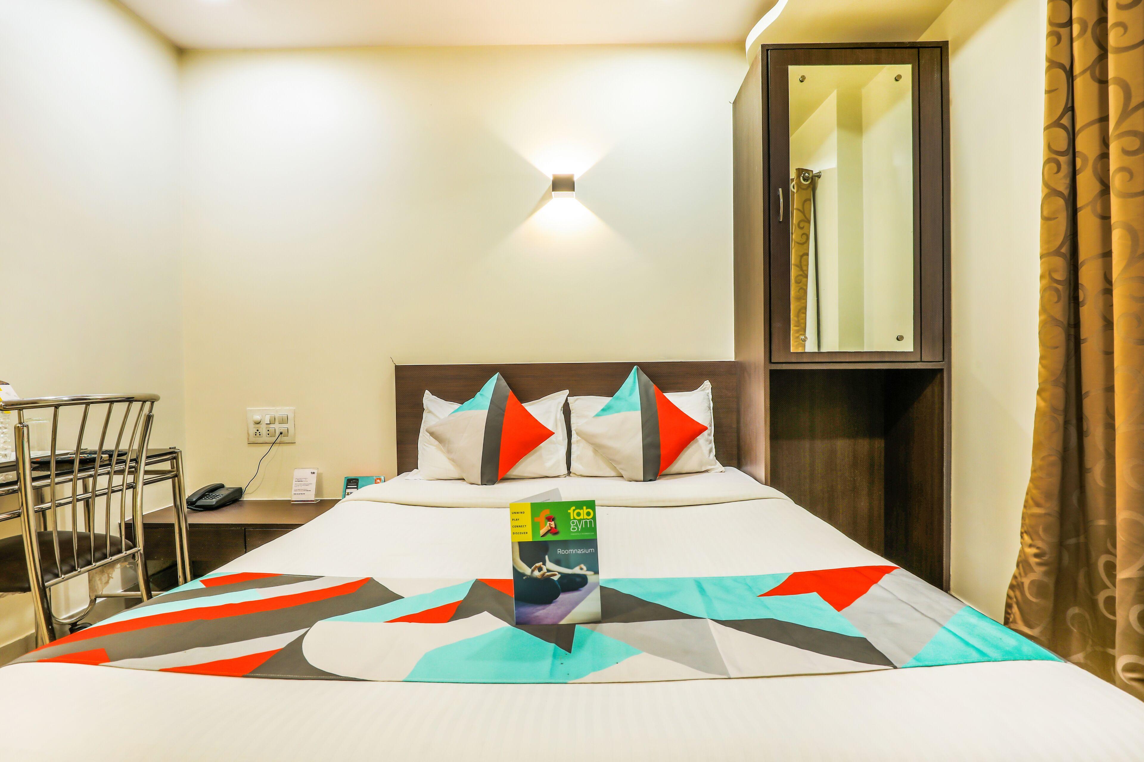 Fabhotel Adore Inn — Photos 3